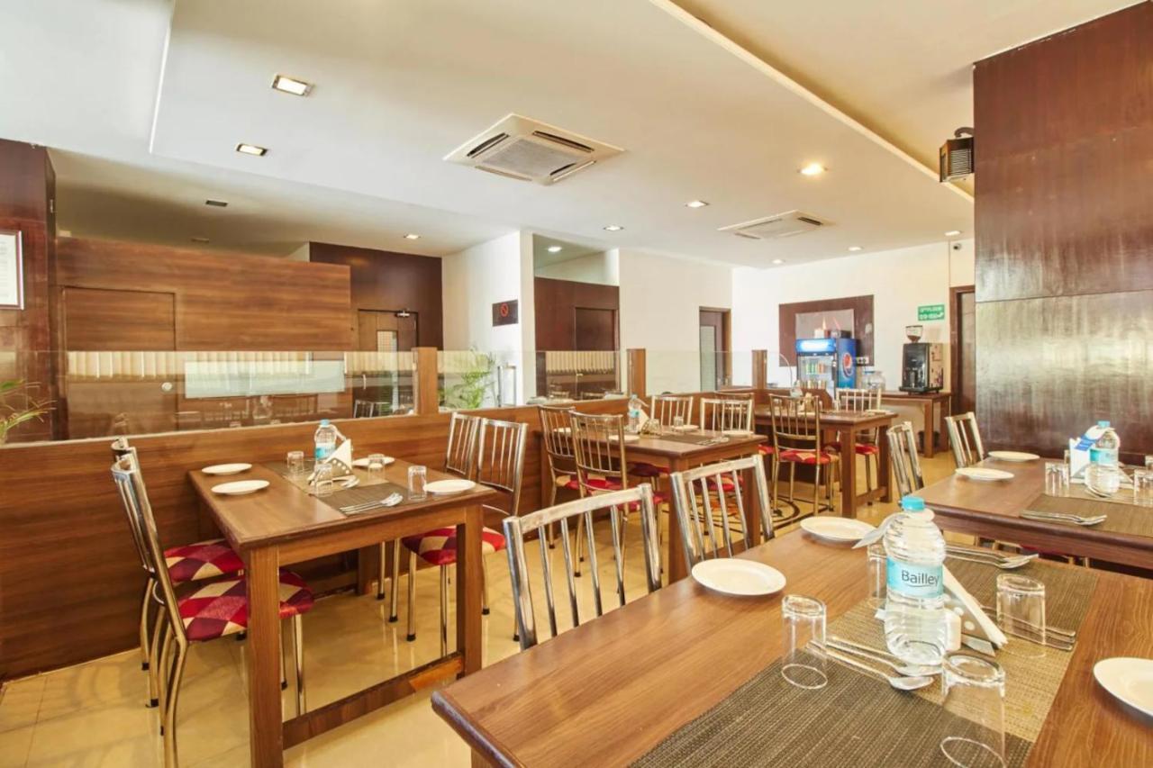 Hotel Shirdi Sai Wada מראה חיצוני תמונה