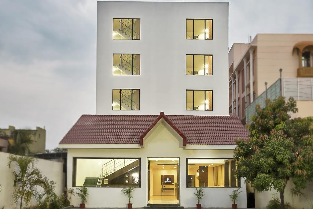 Hotel Shirdi Sai Wada מראה חיצוני תמונה