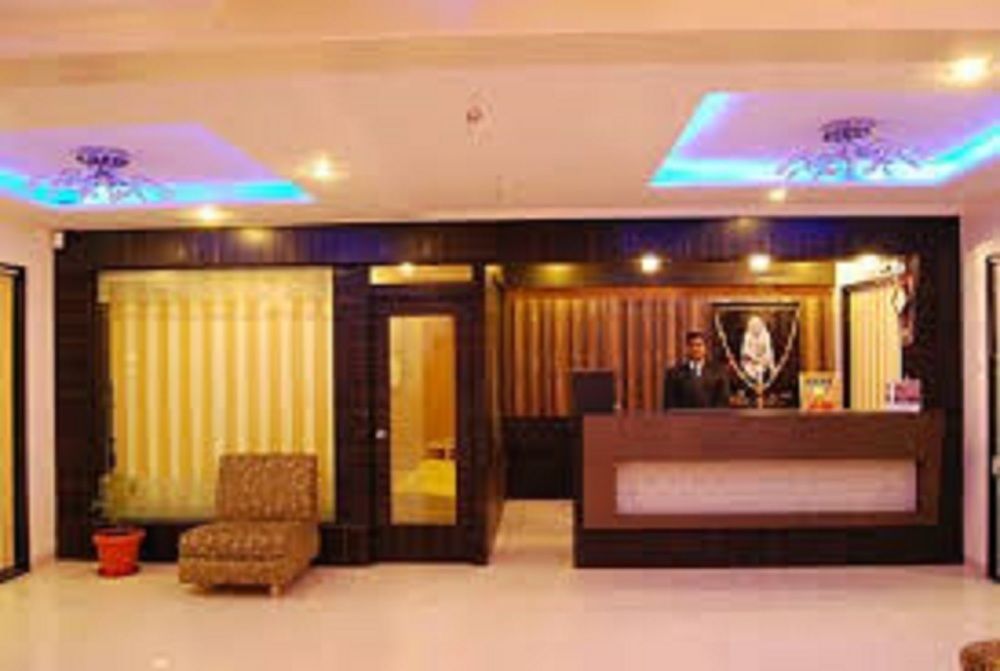 Hotel Shirdi Sai Wada מראה חיצוני תמונה